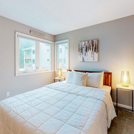 Brookhaven Condos ラッドロー 部屋 写真