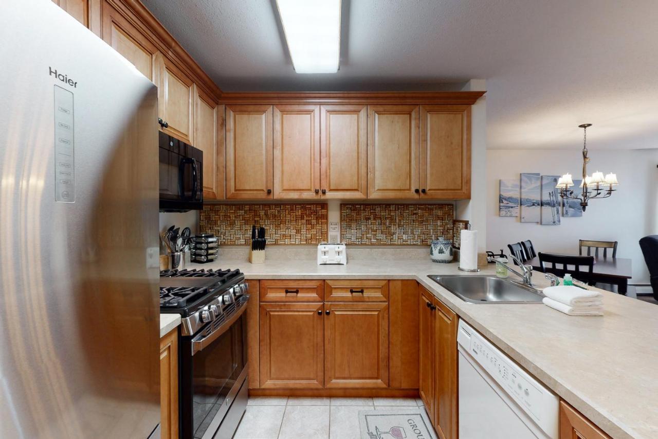 Brookhaven Condos ラッドロー エクステリア 写真