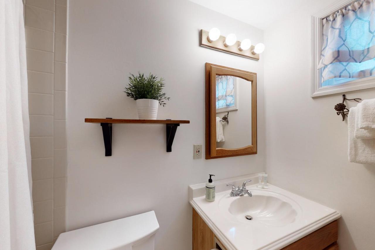 Brookhaven Condos ラッドロー エクステリア 写真