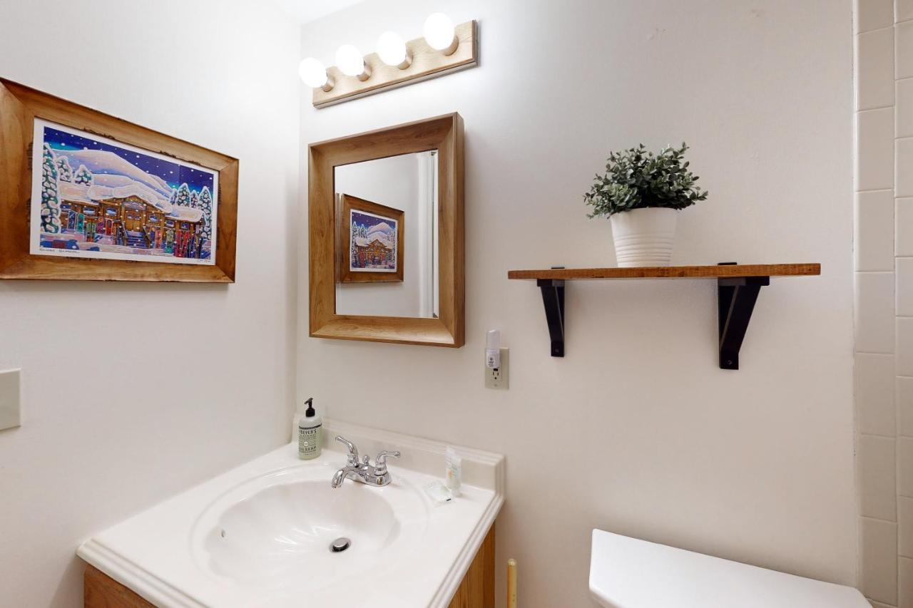 Brookhaven Condos ラッドロー エクステリア 写真