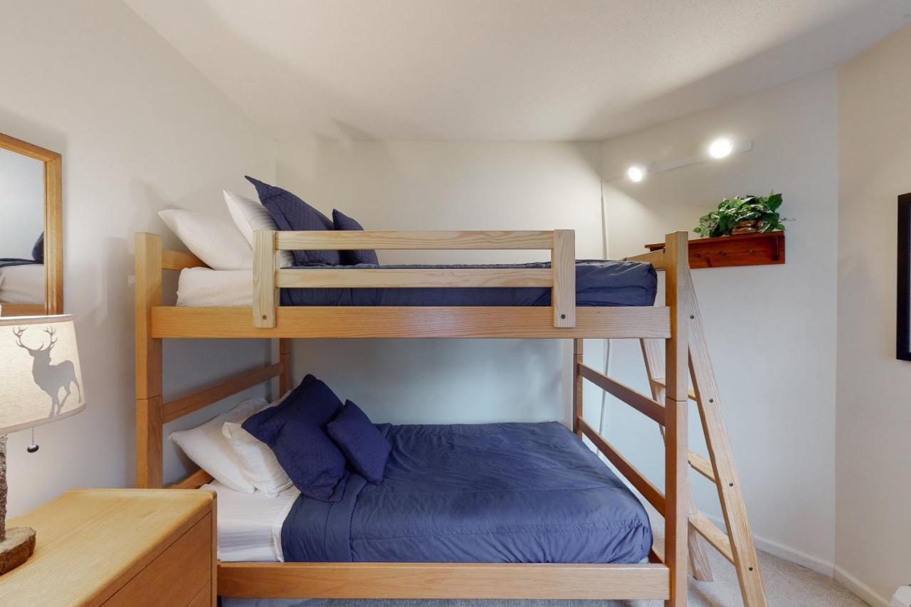 Brookhaven Condos ラッドロー エクステリア 写真