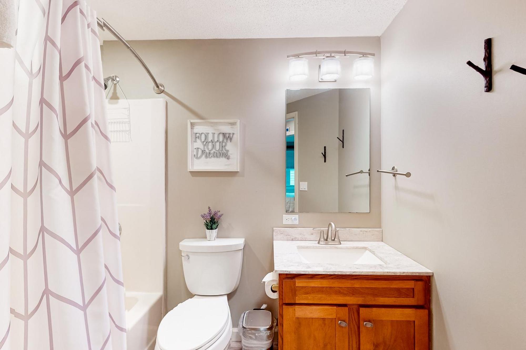 Brookhaven Condos ラッドロー 部屋 写真