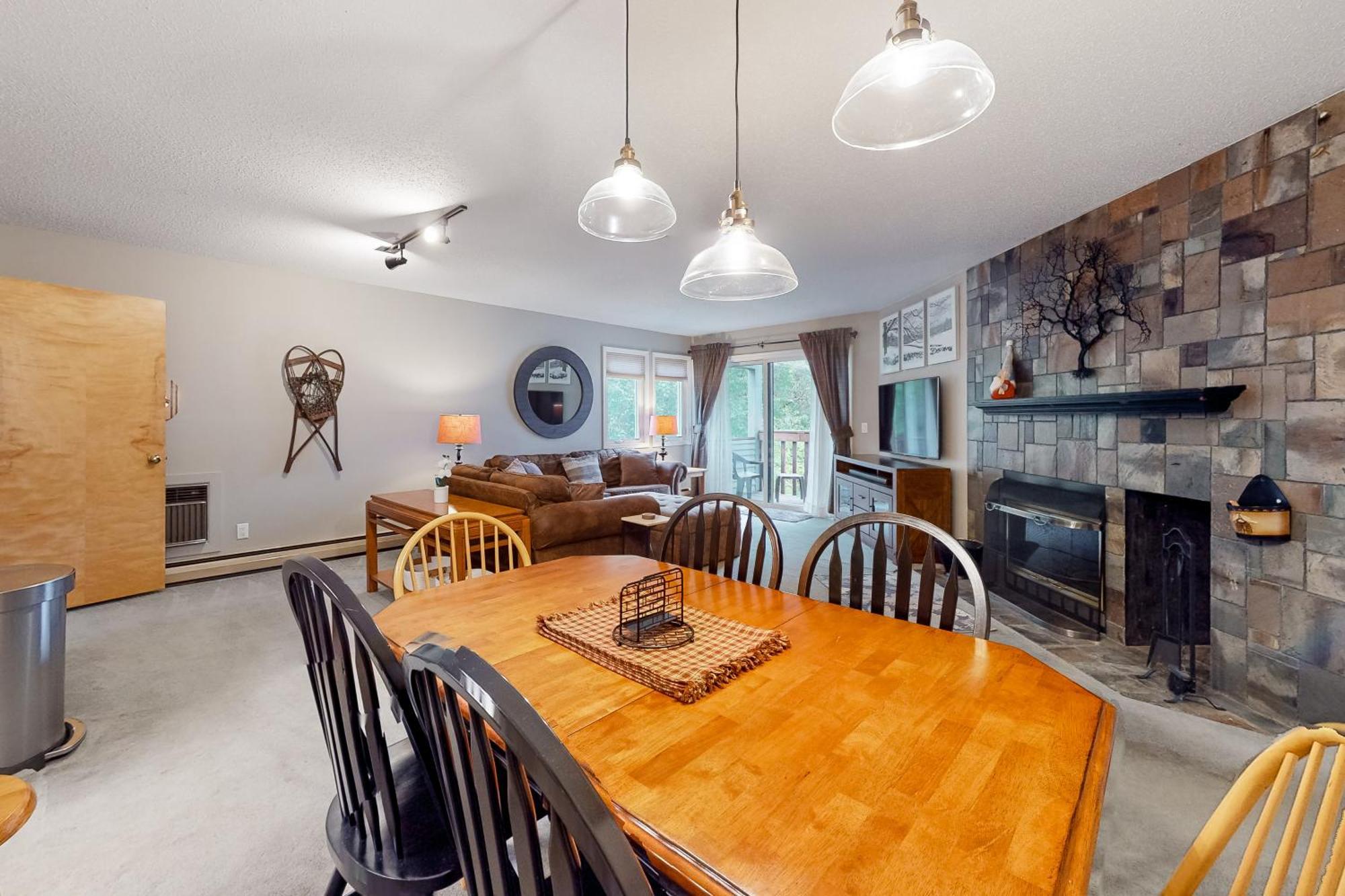 Brookhaven Condos ラッドロー 部屋 写真