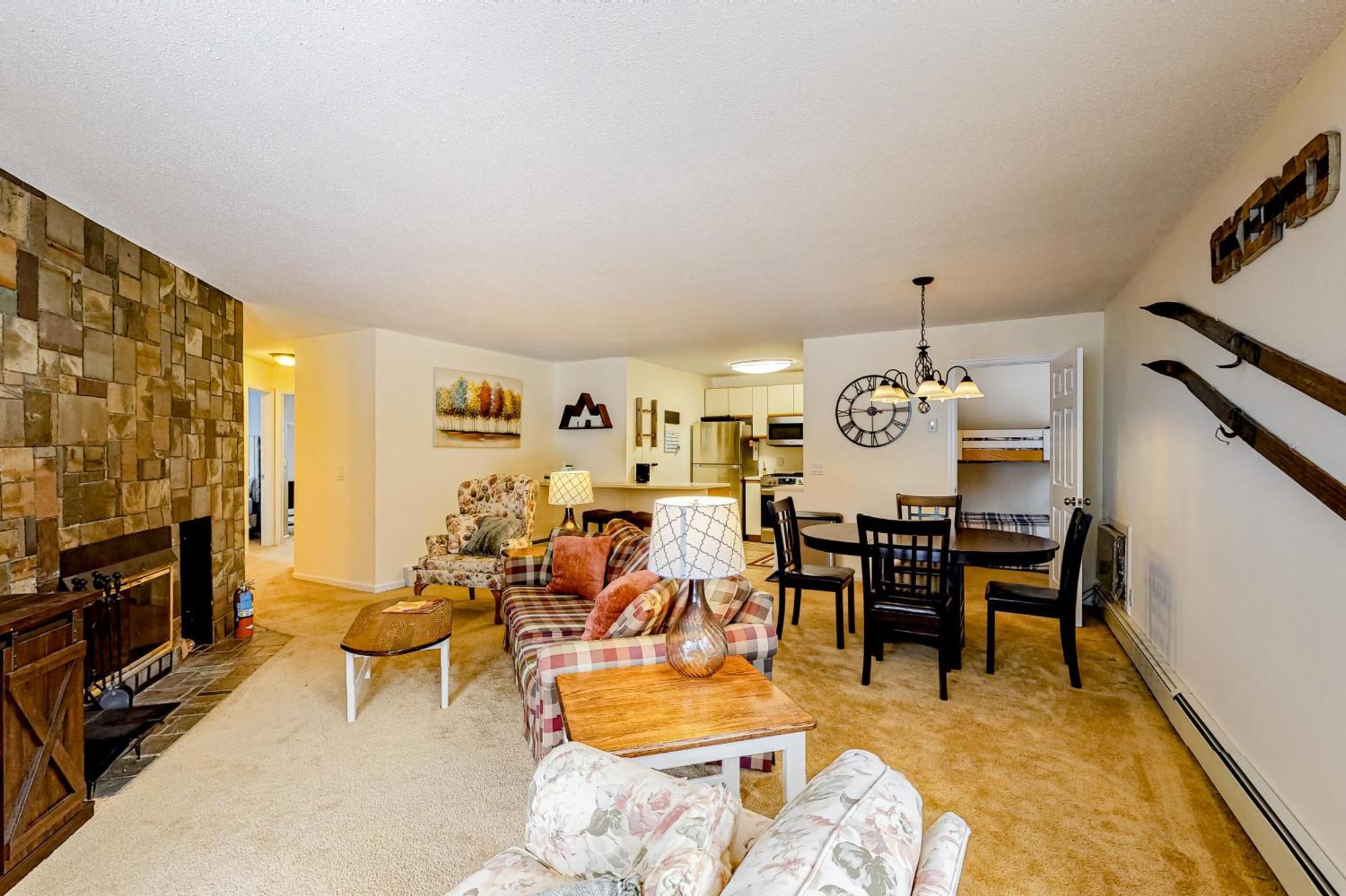 Brookhaven Condos ラッドロー 部屋 写真